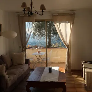 Spacieux Et Chaleureux à , Grasse France